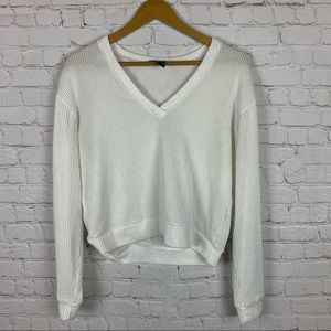 FOREVER21 Cropped White Sweater M